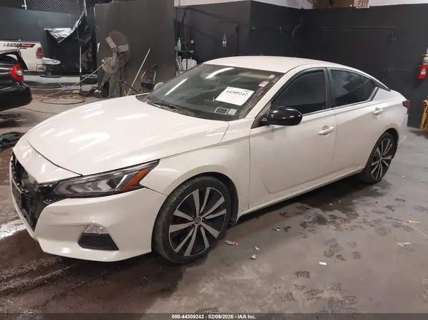 1N4BL4CV6LC173741 2020 NISSAN ALTIMA - Image 2