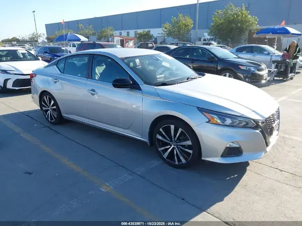 1N4BL4CV6LC230181 2020 NISSAN ALTIMA - Image 1