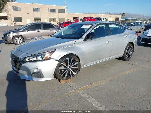 1N4BL4CV6LC230181 2020 NISSAN ALTIMA - Image 2