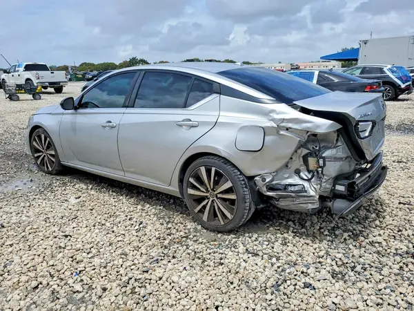 1N4BL4CV6LC240161 2020 NISSAN ALTIMA - Image 2