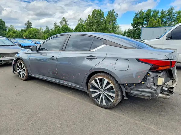 1N4BL4CV6LN303960 2020 NISSAN ALTIMA - Image 2