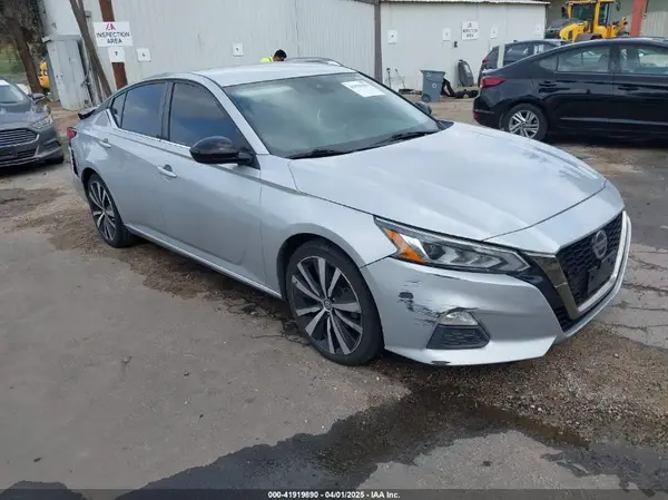 1N4BL4CV6LN310472 2020 NISSAN ALTIMA - Image 1