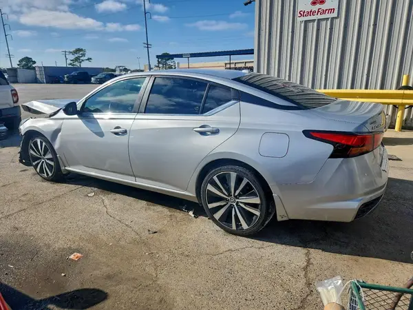 1N4BL4CV6MN301708 2021 NISSAN ALTIMA - Image 2