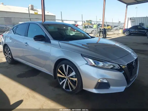1N4BL4CV6MN305533 2021 NISSAN ALTIMA - Image 1