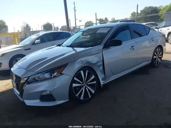 1N4BL4CV6MN305533 2021 NISSAN ALTIMA - Image 2