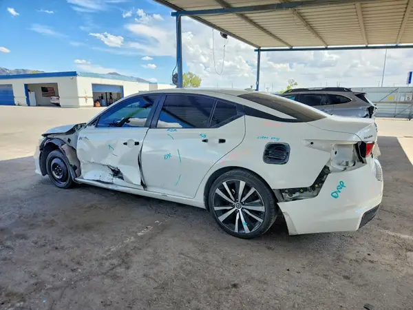 1N4BL4CV6MN316063 2021 NISSAN ALTIMA - Image 2