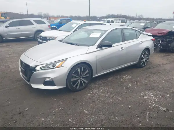 1N4BL4CV6MN324714 2021 NISSAN ALTIMA - Image 2