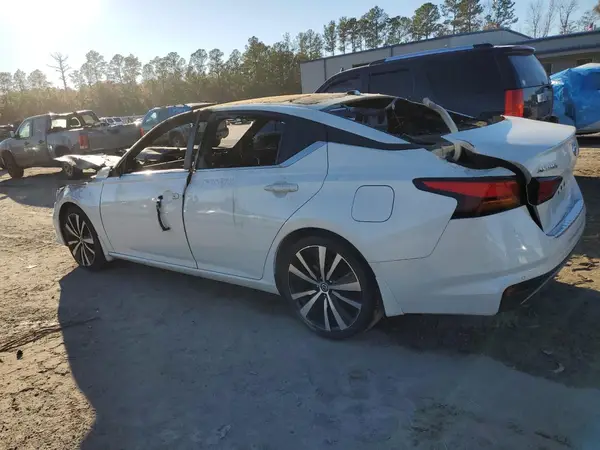 1N4BL4CV6MN339679 2021 NISSAN ALTIMA - Image 2