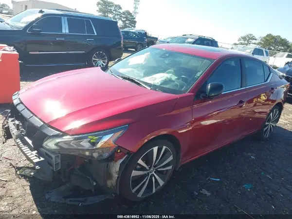 1N4BL4CV6MN339701 2021 NISSAN ALTIMA - Image 2