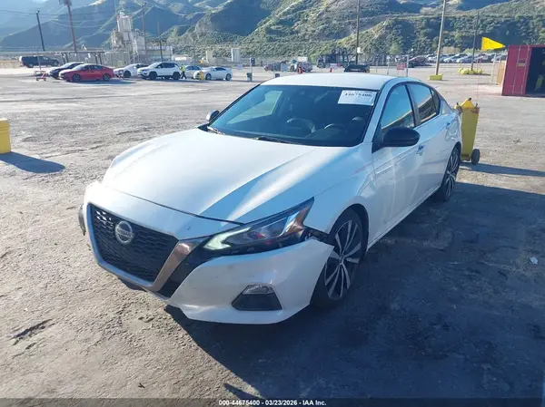 1N4BL4CV6MN339732 2021 NISSAN ALTIMA - Image 2
