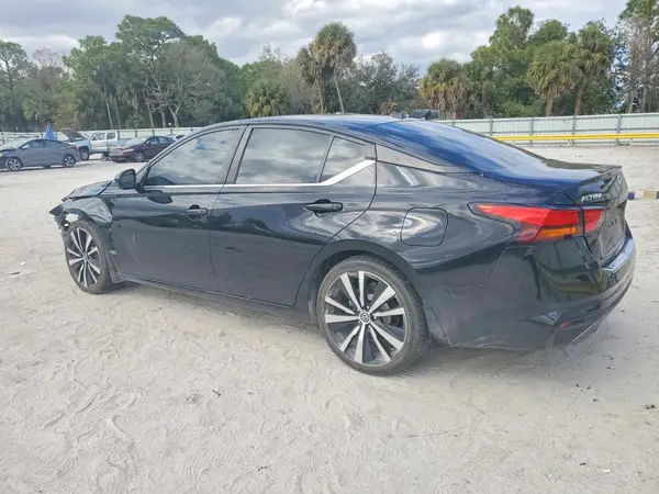 1N4BL4CV6MN359141 2021 NISSAN ALTIMA - Image 2