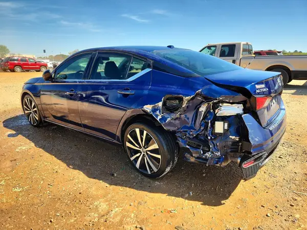 1N4BL4CV6MN379373 2021 NISSAN ALTIMA - Image 2