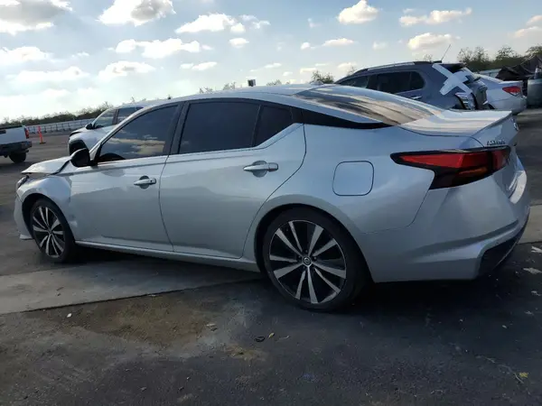 1N4BL4CV6MN386677 2021 NISSAN ALTIMA - Image 2