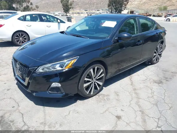 1N4BL4CV6MN410010 2021 NISSAN ALTIMA - Image 2