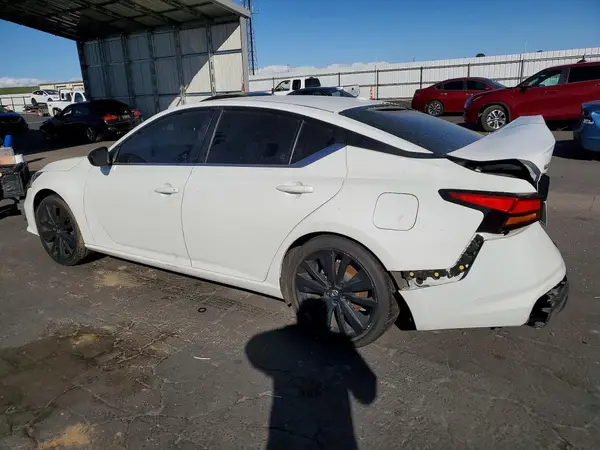 1N4BL4CV6MN412050 2021 NISSAN ALTIMA - Image 2