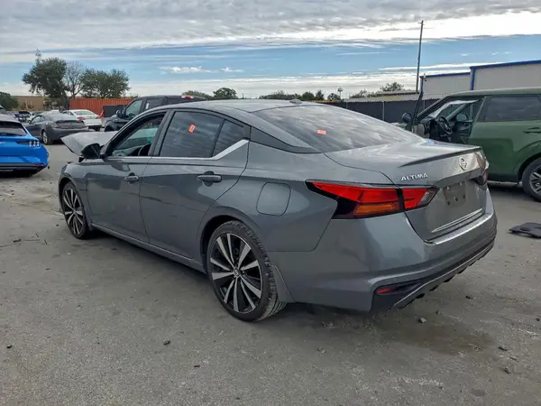 1N4BL4CV6MN412470 2021 NISSAN ALTIMA - Image 2
