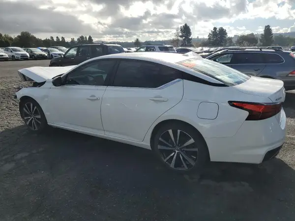 1N4BL4CV6MN418205 2021 NISSAN ALTIMA - Image 2