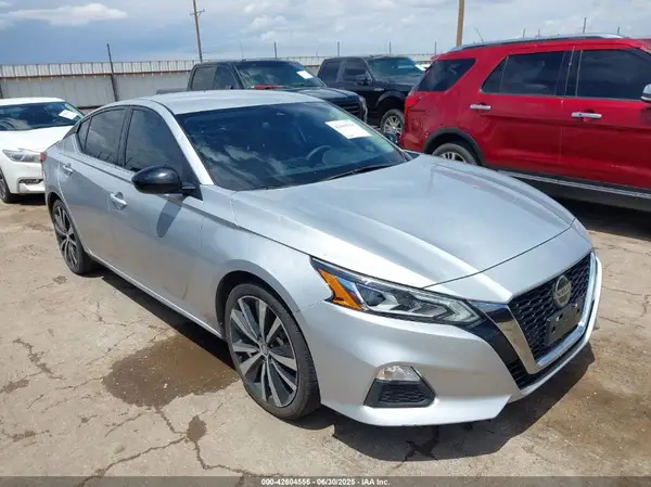 1N4BL4CV6MN418947 2021 NISSAN ALTIMA - Image 1