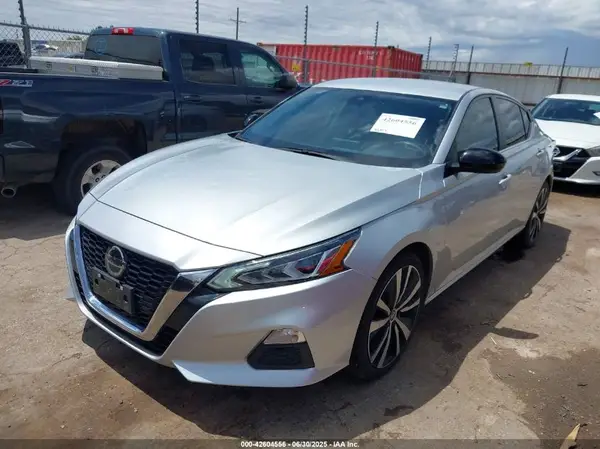 1N4BL4CV6MN418947 2021 NISSAN ALTIMA - Image 2