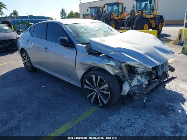 1N4BL4CV6MN418981 2021 NISSAN ALTIMA - Image 1
