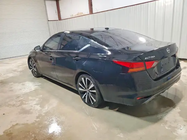 1N4BL4CV6NN304352 2022 NISSAN ALTIMA - Image 2