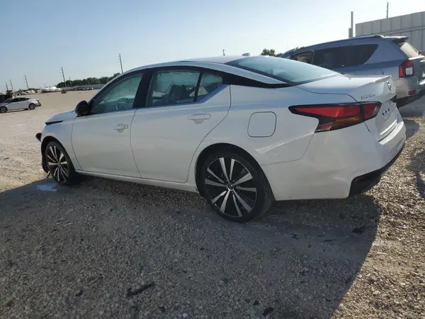 1N4BL4CV6NN307185 2022 NISSAN ALTIMA - Image 2