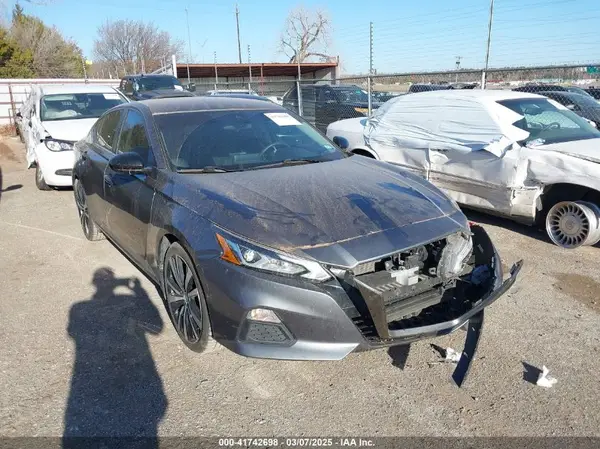 1N4BL4CV6NN309793 2022 NISSAN ALTIMA - Image 1