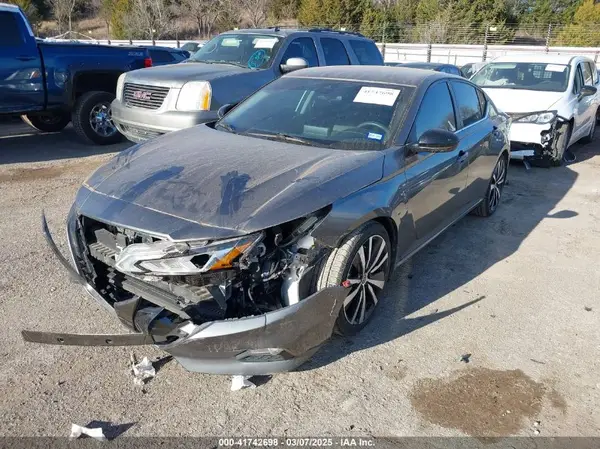 1N4BL4CV6NN309793 2022 NISSAN ALTIMA - Image 2