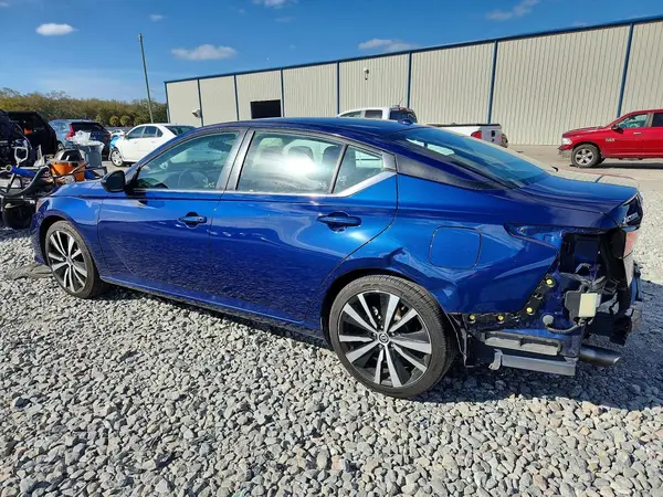 1N4BL4CV6NN327890 2022 NISSAN ALTIMA - Image 2