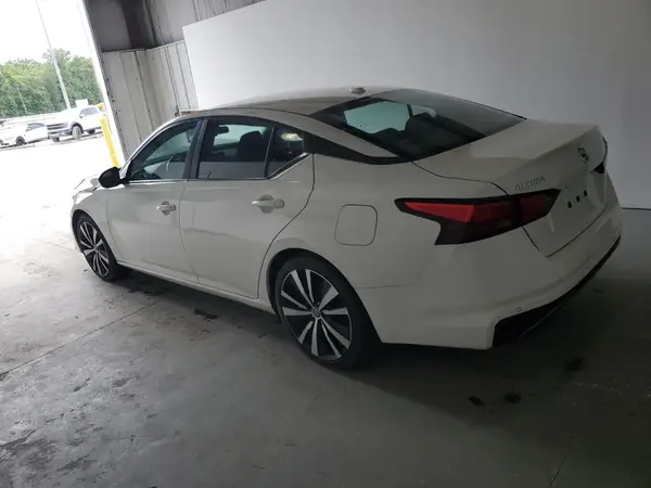 1N4BL4CV6NN343412 2022 NISSAN ALTIMA - Image 2