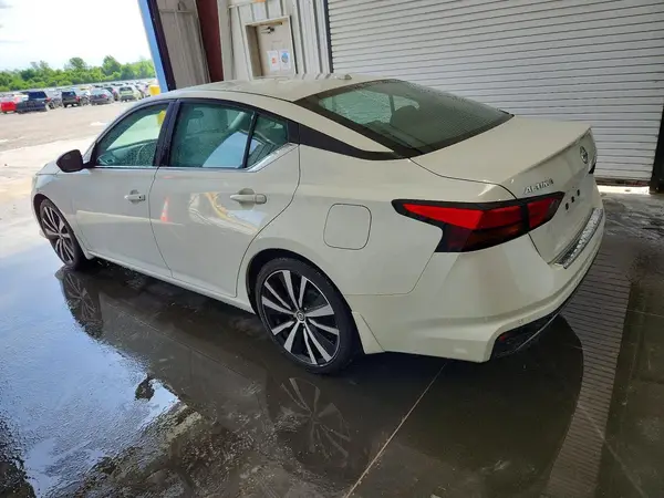 1N4BL4CV6NN347282 2022 NISSAN ALTIMA - Image 2