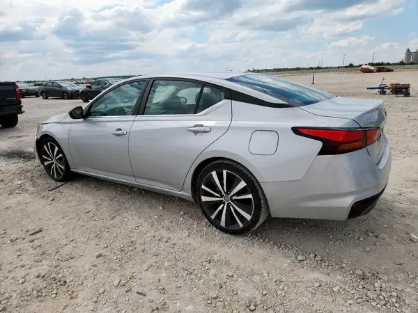 1N4BL4CV6NN353728 2022 NISSAN ALTIMA - Image 2