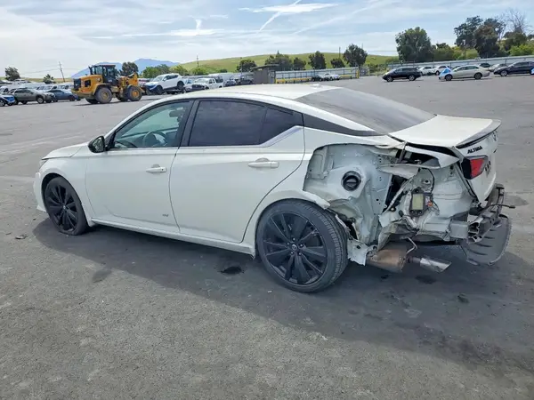 1N4BL4CV6NN357374 2022 NISSAN ALTIMA - Image 2