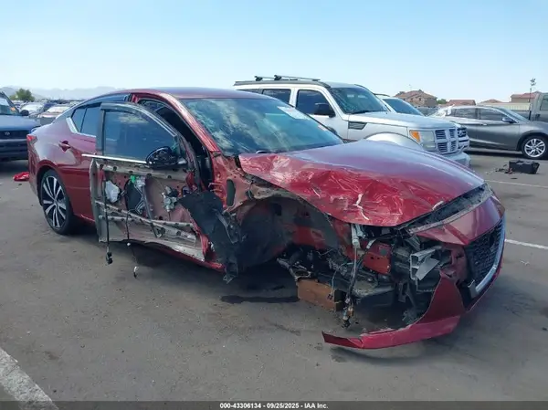 1N4BL4CV6NN378189 2022 NISSAN ALTIMA - Image 1