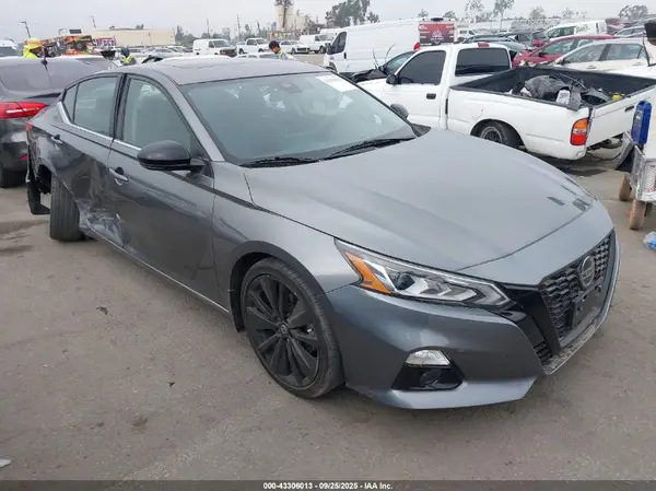 1N4BL4CV6NN379701 2022 NISSAN ALTIMA - Image 1