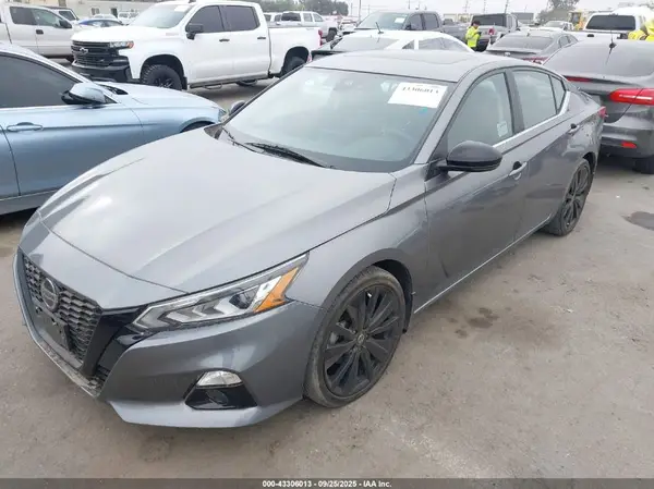 1N4BL4CV6NN379701 2022 NISSAN ALTIMA - Image 2