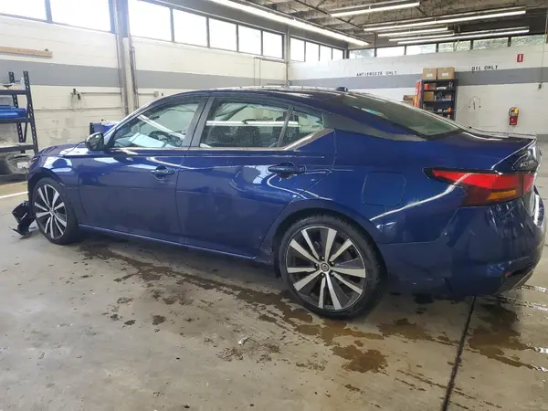 1N4BL4CV6NN384283 2022 NISSAN ALTIMA - Image 2