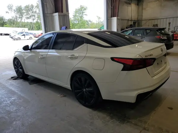1N4BL4CV6NN386745 2022 NISSAN ALTIMA - Image 2