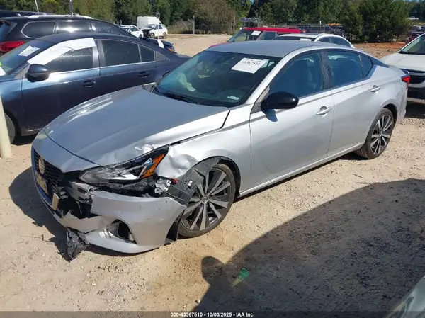1N4BL4CV6NN390990 2022 NISSAN ALTIMA - Image 2