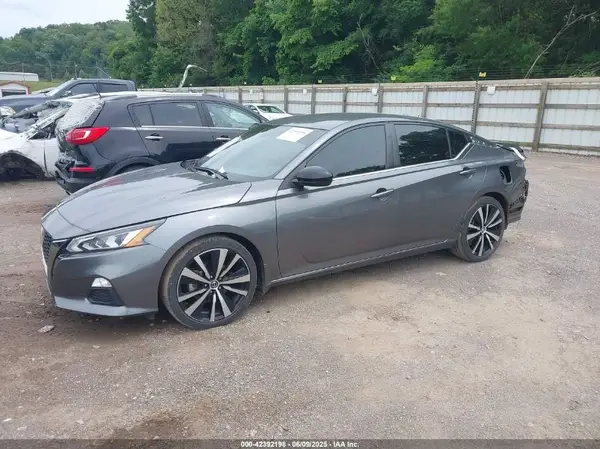 1N4BL4CV6NN393713 2022 NISSAN ALTIMA - Image 2