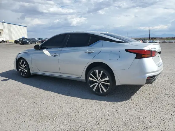 1N4BL4CV6NN395512 2022 NISSAN ALTIMA - Image 2