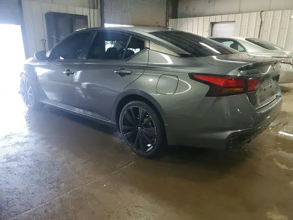 1N4BL4CV6NN415306 2022 NISSAN ALTIMA - Image 2