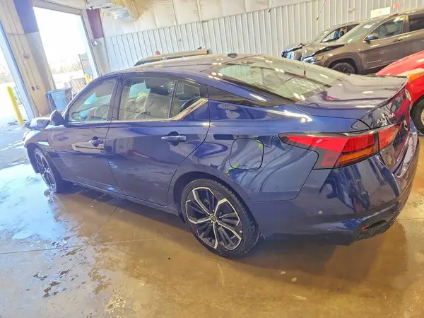 1N4BL4CV6PN332607 2023 NISSAN ALTIMA - Image 2
