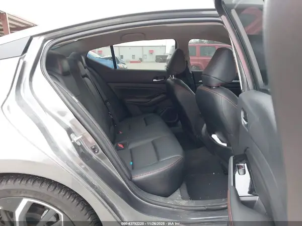 1N4BL4CV6PN348533 2023 NISSAN ALTIMA - Image 8