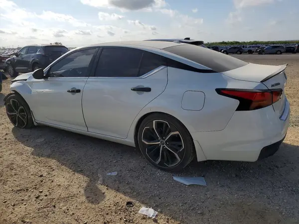 1N4BL4CV6PN370354 2023 NISSAN ALTIMA - Image 2