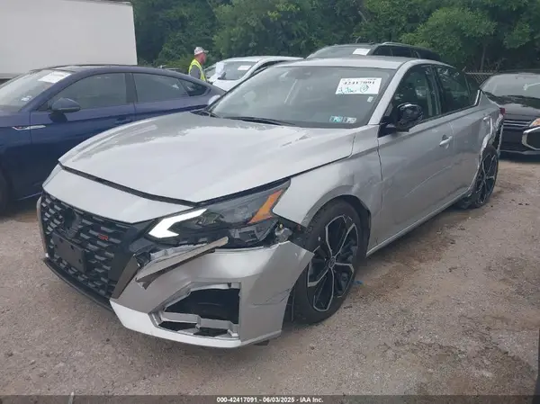 1N4BL4CV6PN371181 2023 NISSAN ALTIMA - Image 2