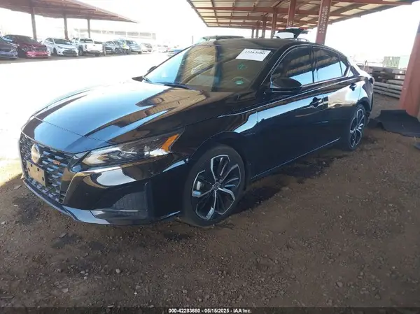 1N4BL4CV6PN378602 2023 NISSAN ALTIMA - Image 2