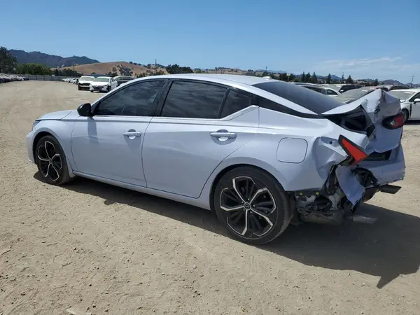 1N4BL4CV6RN309444 2024 NISSAN ALTIMA - Image 2