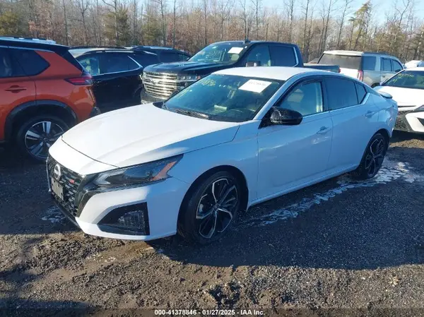 1N4BL4CV6RN316328 2024 NISSAN ALTIMA - Image 2