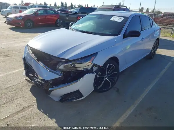 1N4BL4CV6RN331847 2024 NISSAN ALTIMA - Image 2